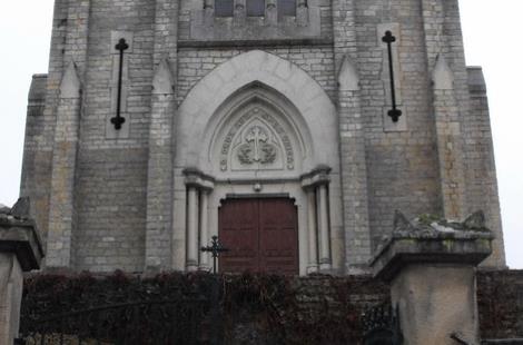 1. Eglise Saint-Pierre de Cheilly-lès-Maranges lerandonneur.centerblog