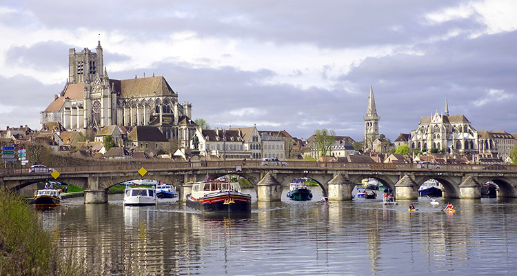Découvrons la Bourgogne  Auxerre-Photo-Alain-Doire-Bourgogne-Tourisme-1