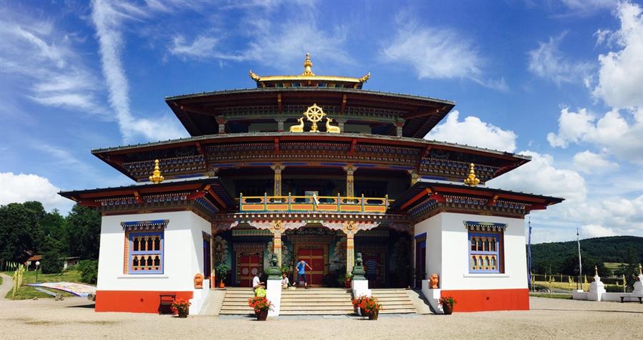 Palden Shangpa Temple Bouddhiste De La Boulaye Tourisme - 